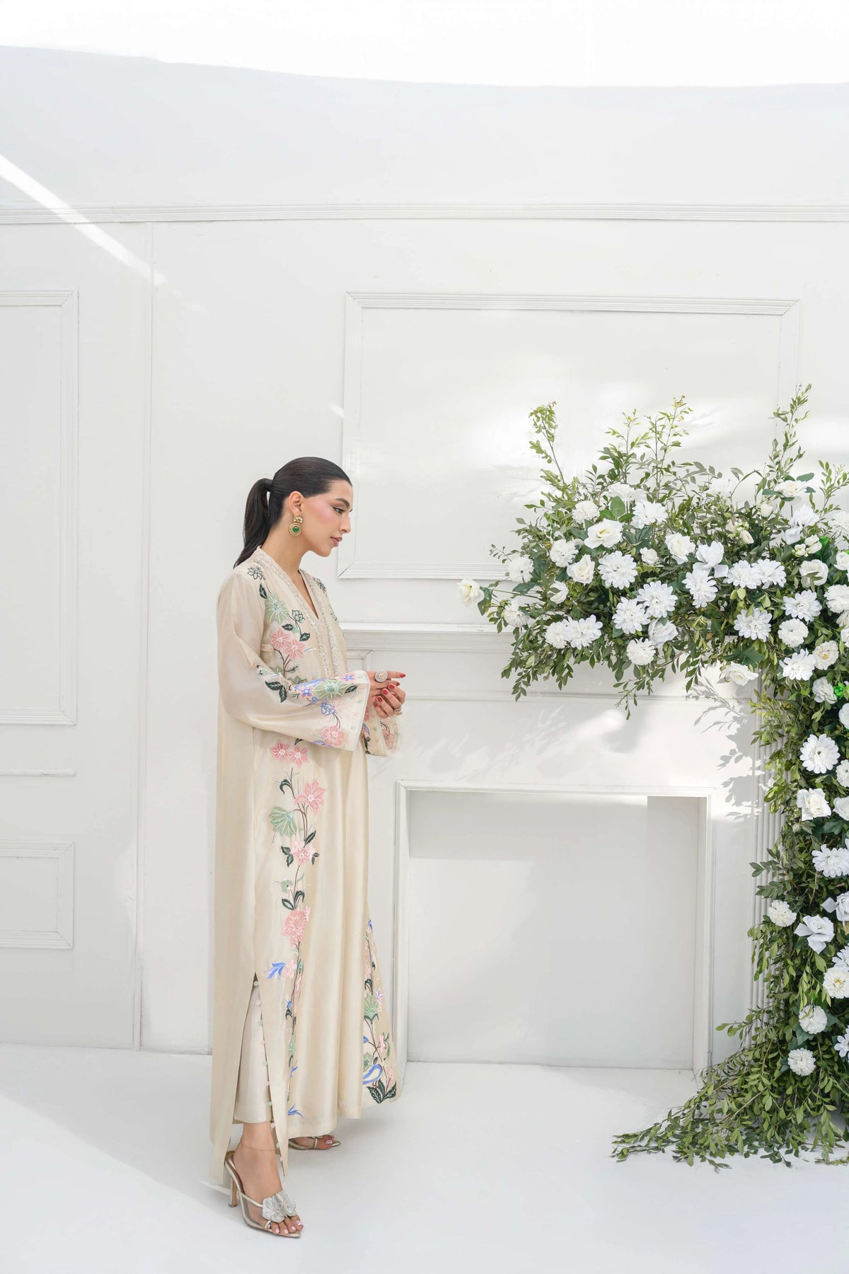 BP-1025 – Embroidered Silk Kaftan